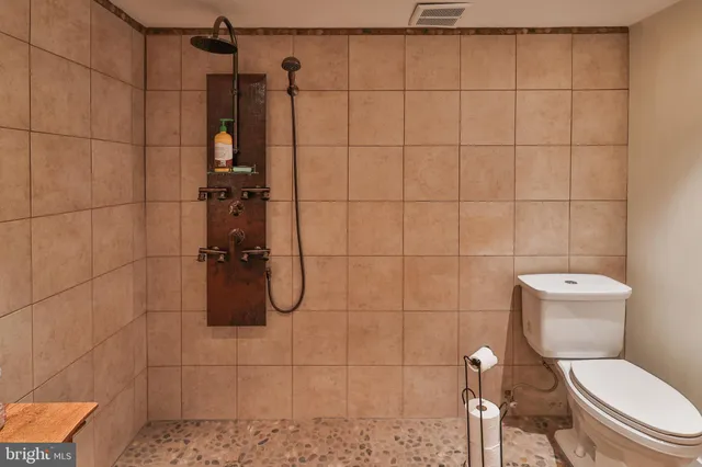 $699,399 | 3371 Mathews Lane, Alburtis, PA 18011