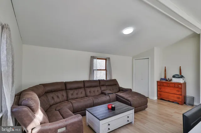 $699,399 | 3371 Mathews Lane, Alburtis, PA 18011