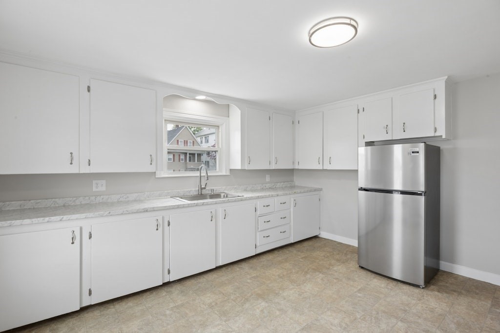 109 Hamilton Street Worcester, MA 01604 - Photo 9 of 31