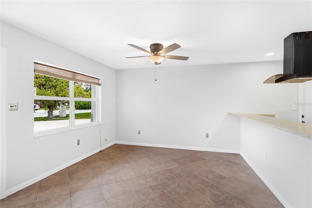 3236 Ashton Road Sarasota, FL 34231 - Photo 9 of 33