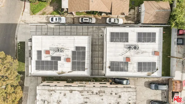 $3,300,000 | 5456 Barton Avenue, Los Angeles, CA 90038