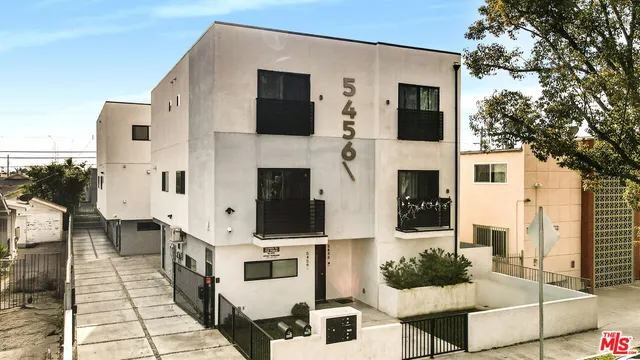 $3,300,000 | 5456 Barton Avenue, Los Angeles, CA 90038