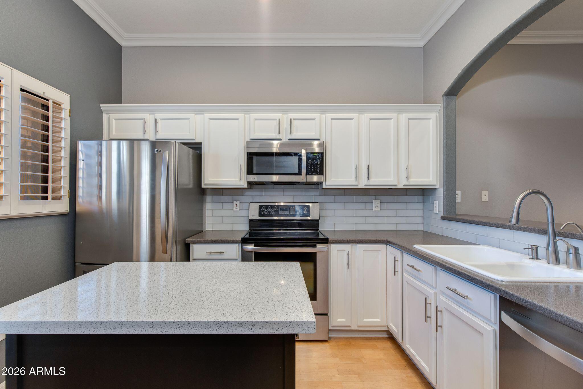 4533 North 22nd Street, Unit 225 Phoenix, AZ 85016 - Photo 1 of 23 Kitchen