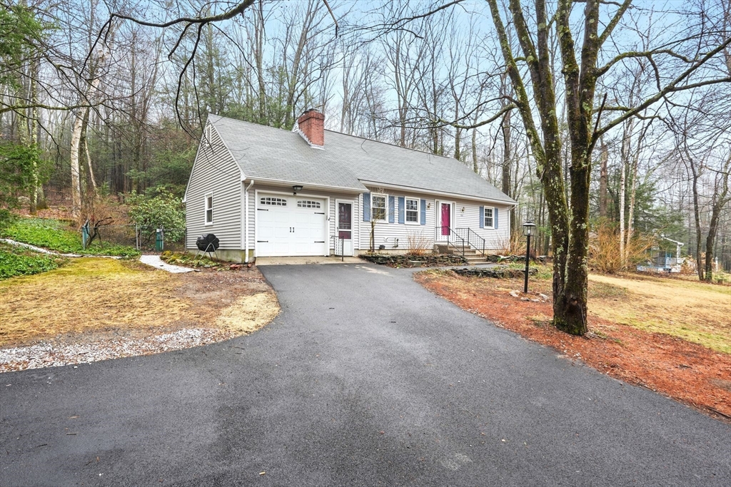 414 Chesterfield Road Northampton, MA 01053 - Photo 1 of 41