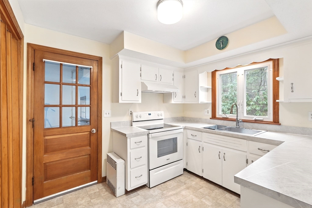 414 Chesterfield Road Northampton, MA 01053 - Photo 16 of 41