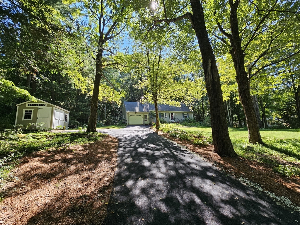 414 Chesterfield Road Northampton, MA 01053 - Photo 3 of 41
