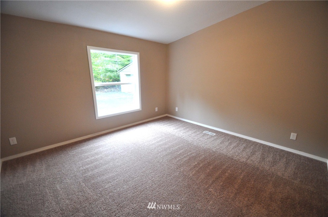 901 East Phillips Lake Loop Road Shelton, WA 98584 - Photo 6 of 25 Gallery Image 6