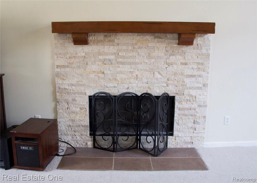 143 Eagle Ridge Road Lake Orion, MI 48360 - Photo 6 of 17 Updated Fireplace