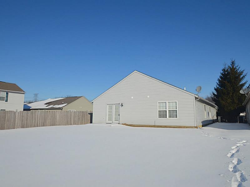 11703 Rothe Way Indianapolis, IN 46229 - Photo 12 of 24 Gallery Image 12
