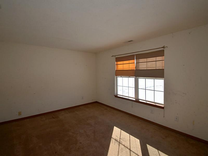 11703 Rothe Way Indianapolis, IN 46229 - Photo 13 of 24 Gallery Image 13