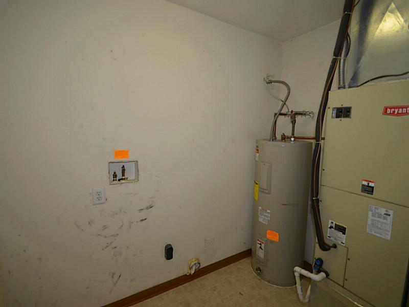 11703 Rothe Way Indianapolis, IN 46229 - Photo 20 of 24 Gallery Image 20