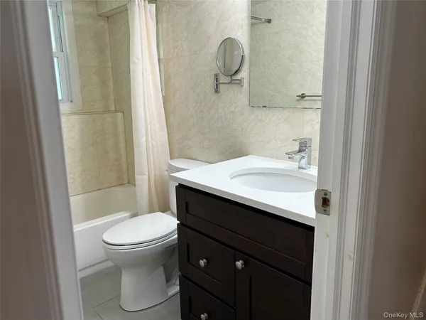 $5,200 | 33 Ava Drive, Syosset, NY 11791