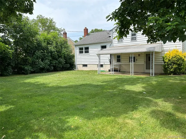 $5,200 | 33 Ava Drive, Syosset, NY 11791