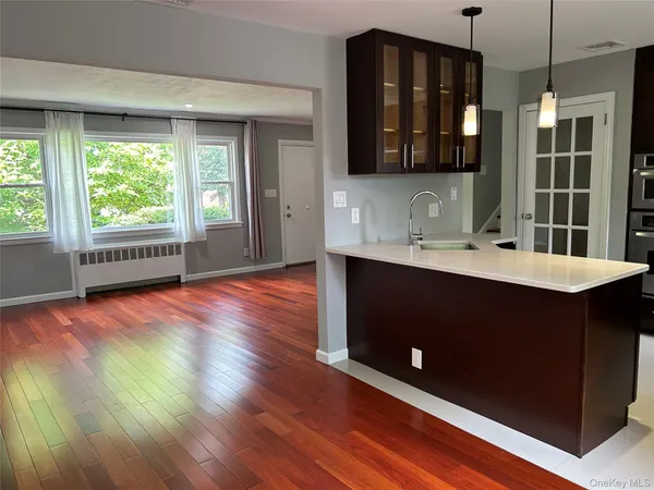 $5,200 | 33 Ava Drive, Syosset, NY 11791
