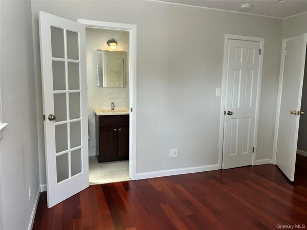 $5,200 | 33 Ava Drive, Syosset, NY 11791