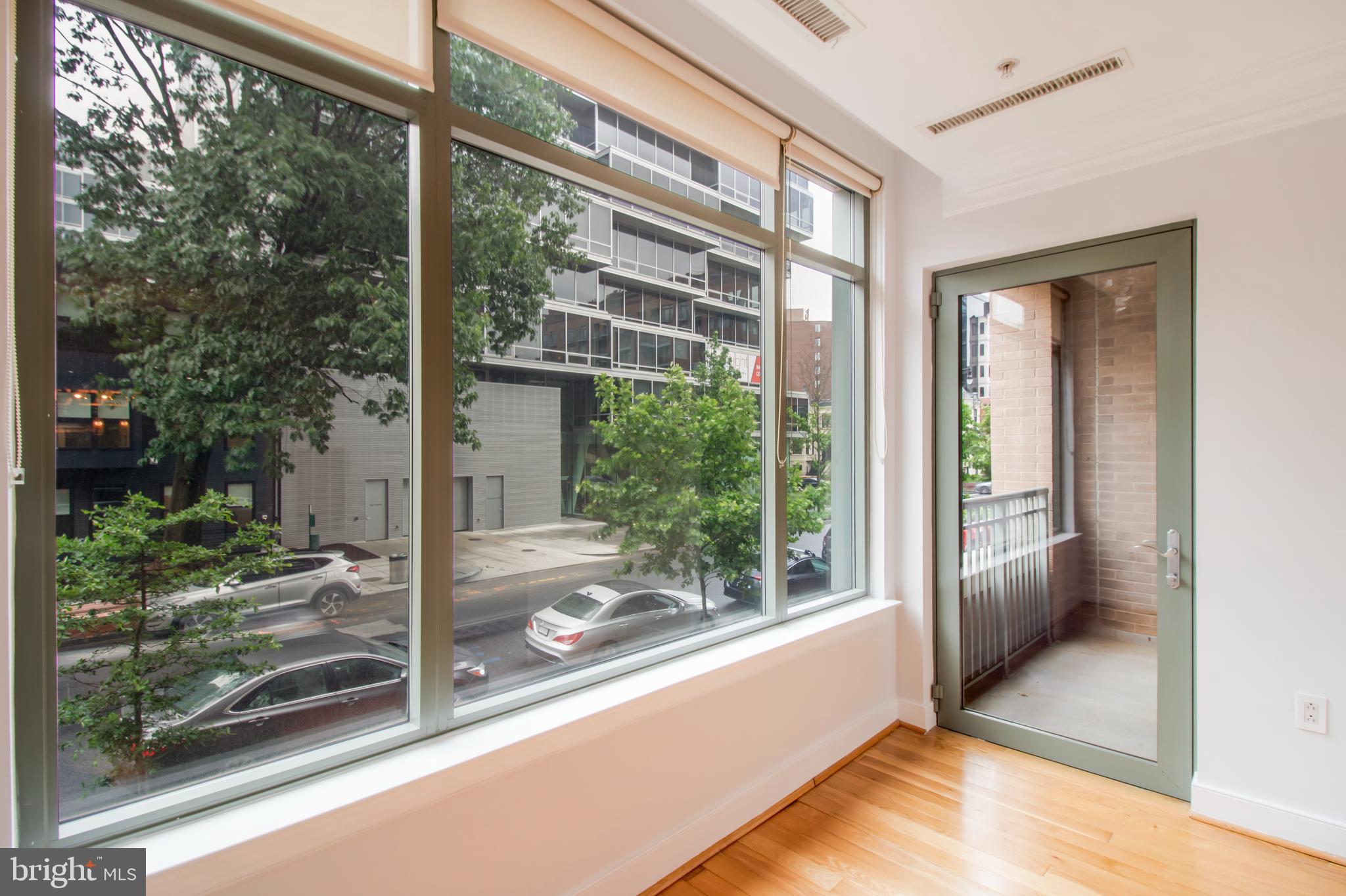 2425 L Street Northwest, Unit 237 Washington, DC 20037 - Photo 4 of 37