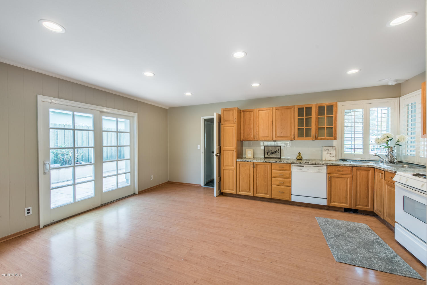 798 Appleton Road Simi Valley, CA 93065 - Photo 7 of 31 a large kitchen with stainless steel appliances granite countertop a large stove top oven and cabinets