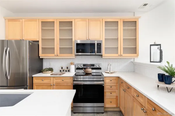 $568,000 | 9646 West Hinsdale Place, Littleton, CO 80128