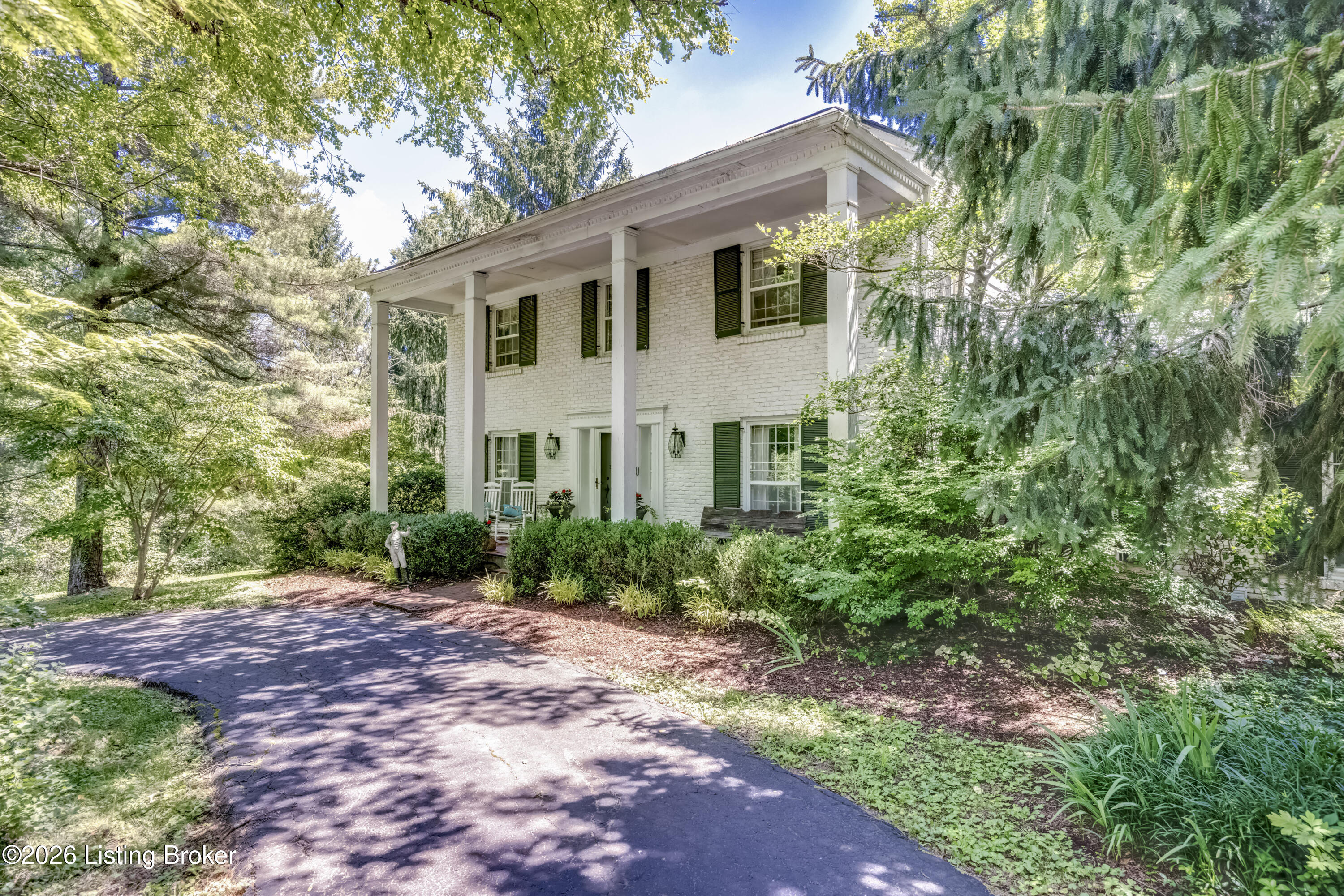 2301 Cedar Point Road La Grange, KY 40031 - Photo 5 of 80 05