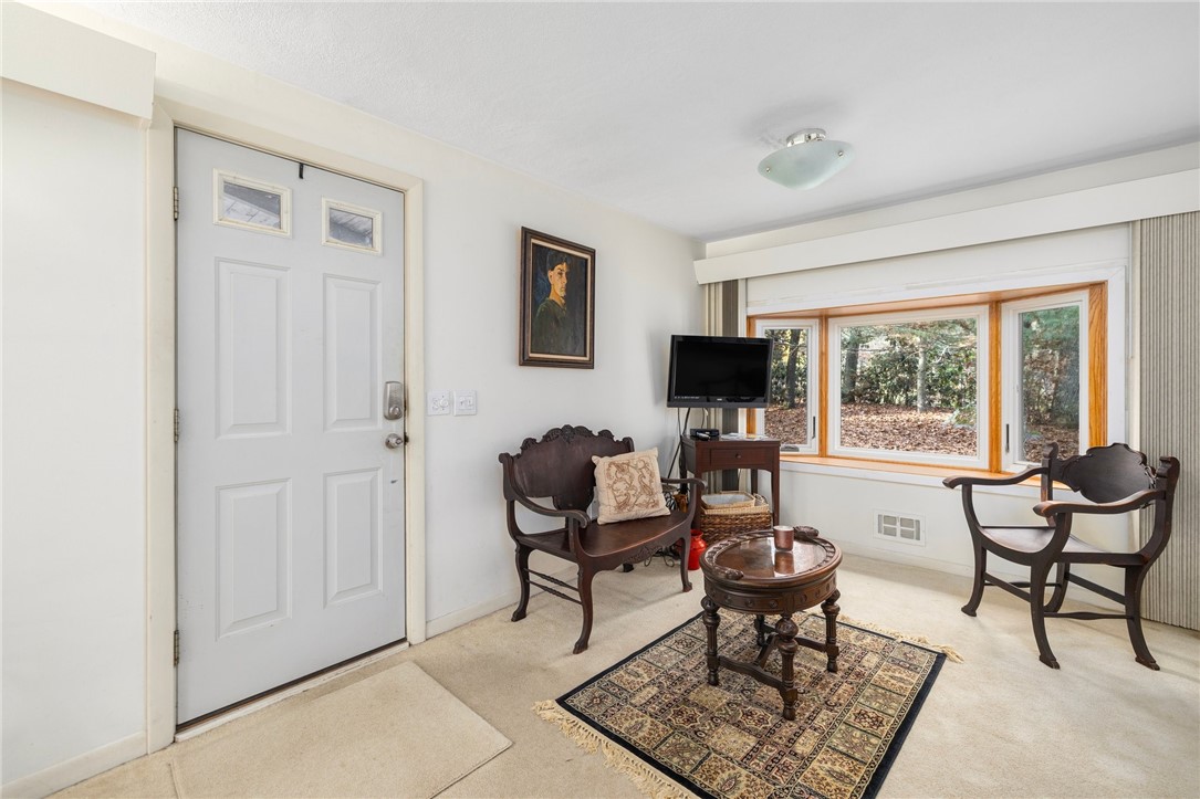 270 Boston Neck Road North Kingstown, RI 02852 - Photo 4 of 41 Gallery Image 4