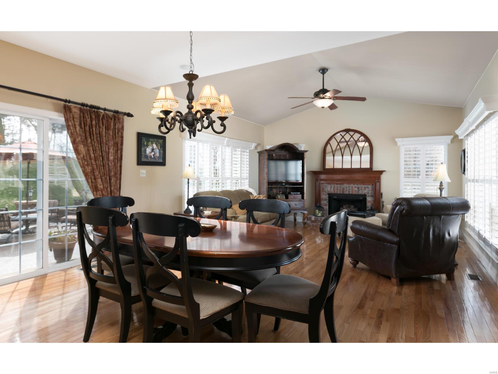 1002 Kiefer Ridge Drive Ballwin, MO 63021 - Photo 14 of 38 Gallery Image 14