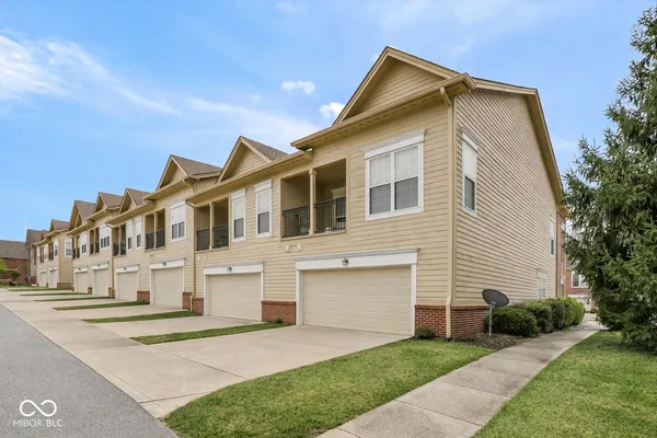 $260,000 | 1626 Lacebark Drive, Unit A, Greenwood, IN 46143