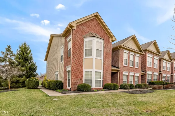 $260,000 | 1626 Lacebark Drive, Unit A, Greenwood, IN 46143