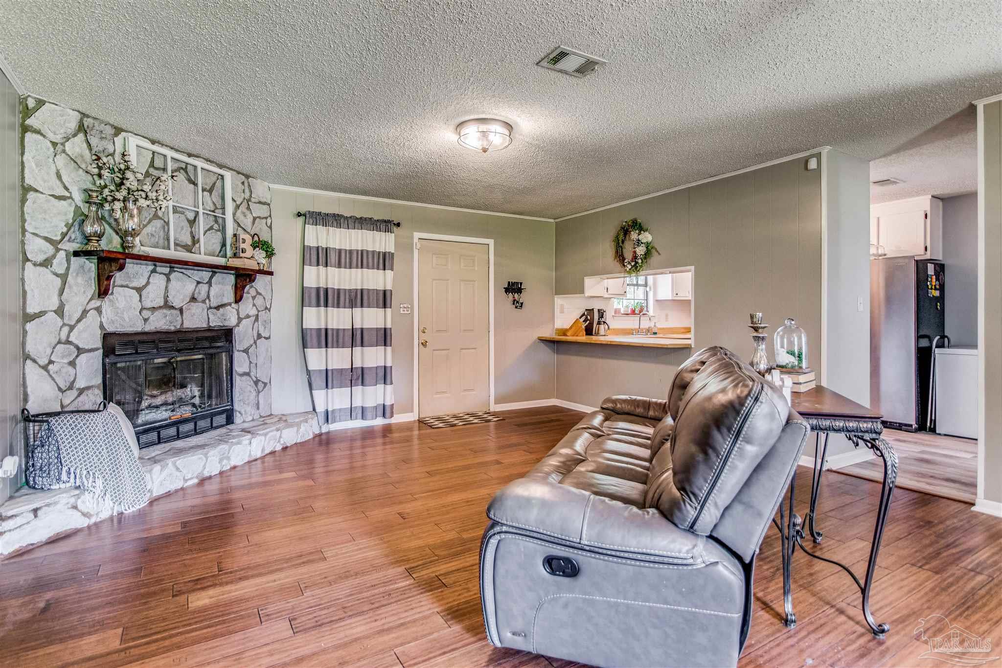 5013 Bent Tree Road Milton, FL 32583 - Photo 4 of 50 Gallery Image 4