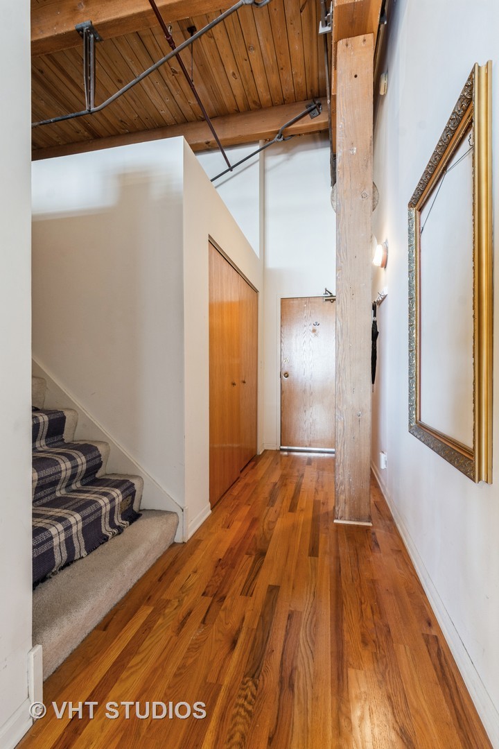 1733 West Irving Park Road, Unit 508 Chicago, IL 60613 - Photo 4 of 23 Gallery Image 4