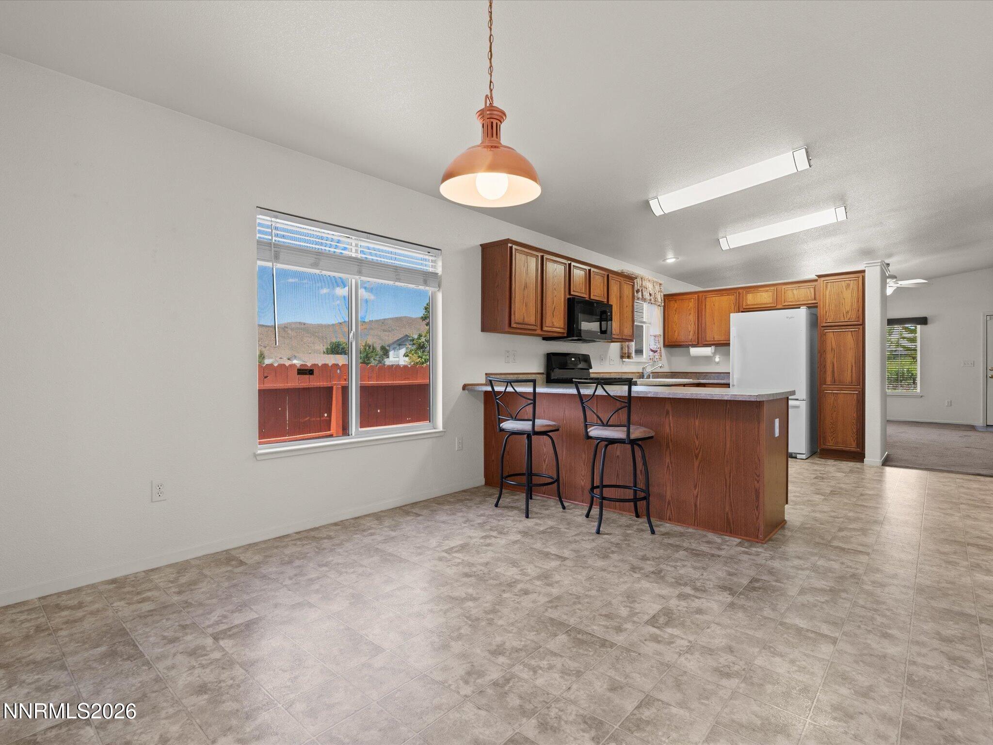 18500 Datewood Court Reno, NV 89508 - Photo 11 of 33 16-18500 Datewood Ct-115