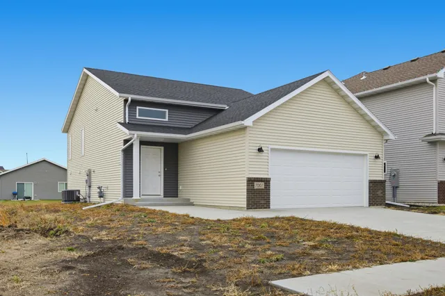 $316,419 | 7007 Benji Lane, Horace, ND 58047