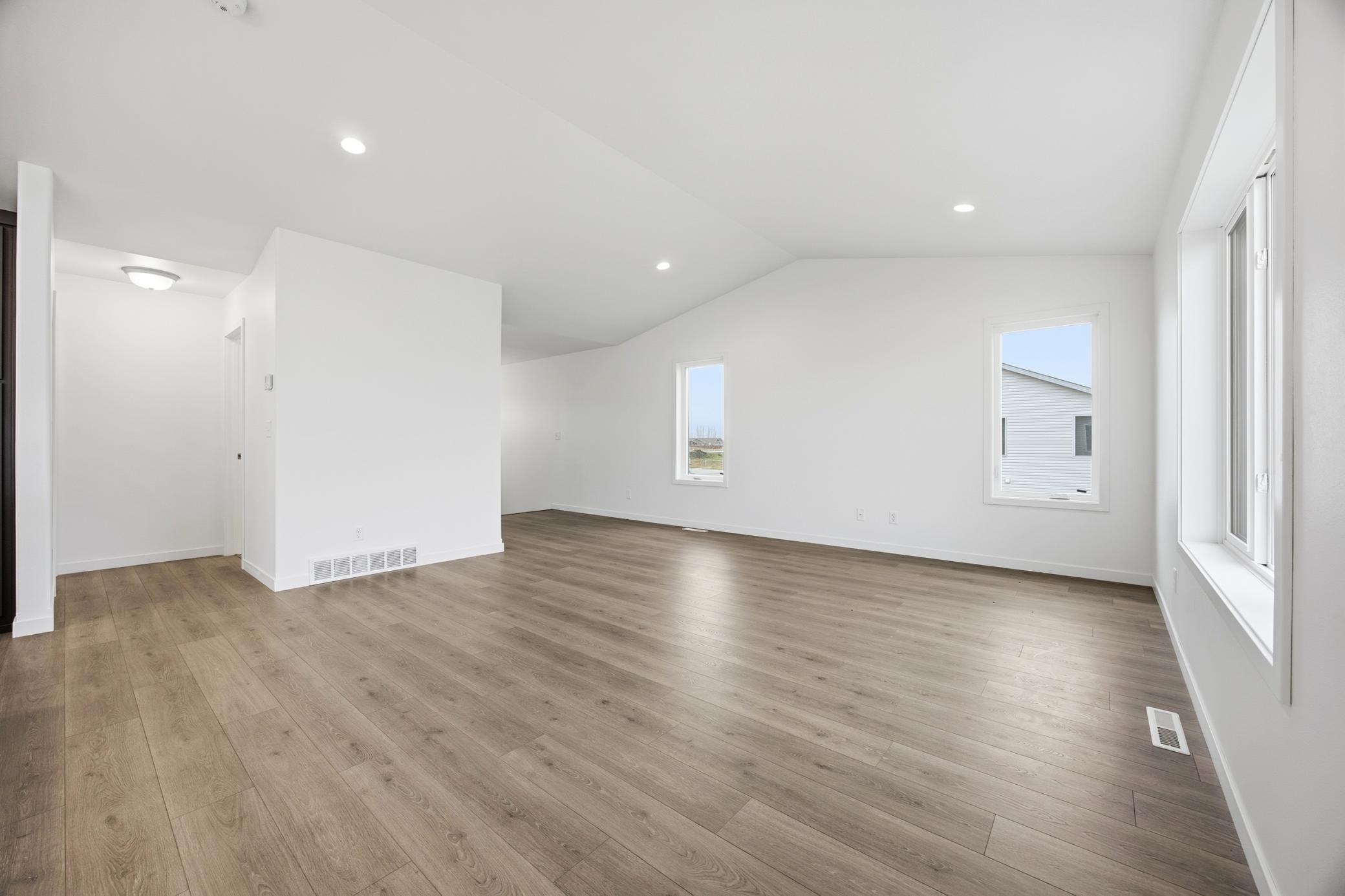 7007 Benji Lane Horace, ND 58047 - Photo 6 of 33