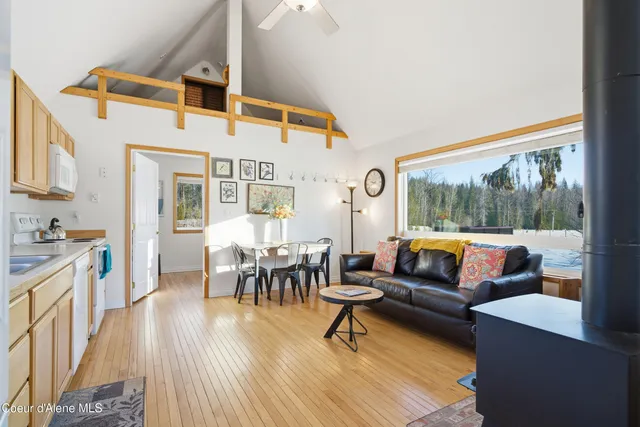 $1,395,000 | 758 Meadowood Road, Sandpoint, ID 83864