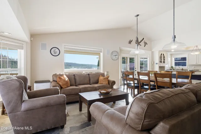 $1,395,000 | 758 Meadowood Road, Sandpoint, ID 83864