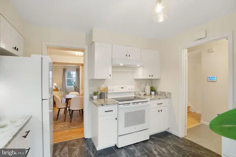 $595,000 | 7005 Leestone Street, Springfield, VA 22151