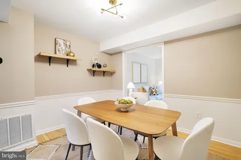 $595,000 | 7005 Leestone Street, Springfield, VA 22151