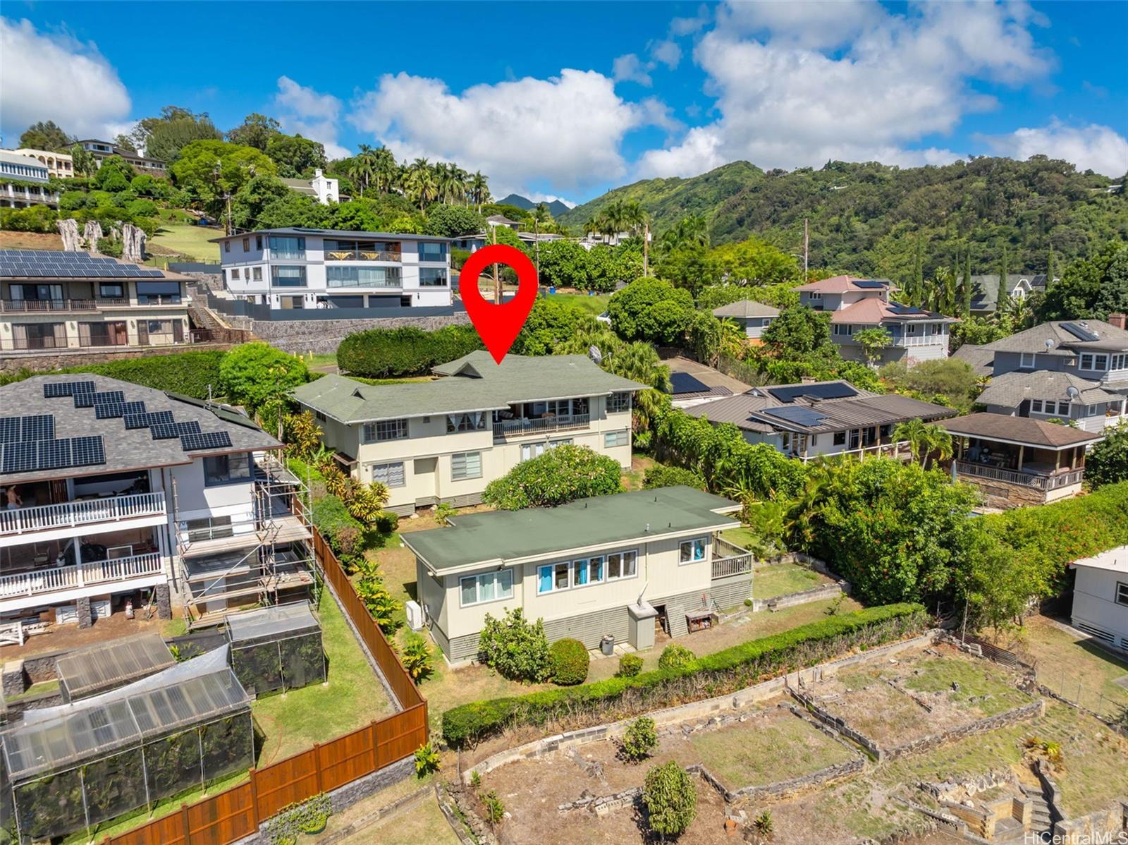 3075 Pacific Heights Road Honolulu, HI 96813 - Photo 1 of 1 a view of a city that has tall buildings