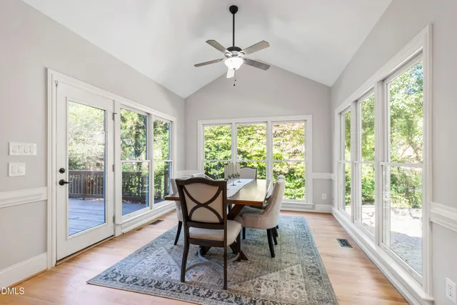a en suite bathroom with a sink and mirror