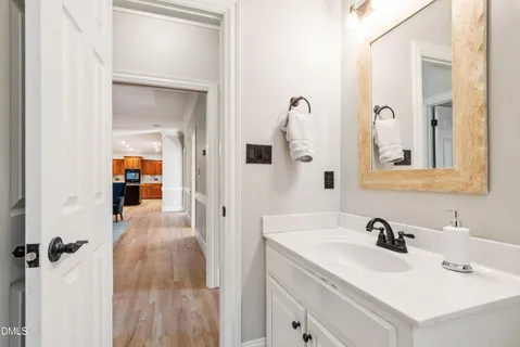 a view of a livingroom with furniture