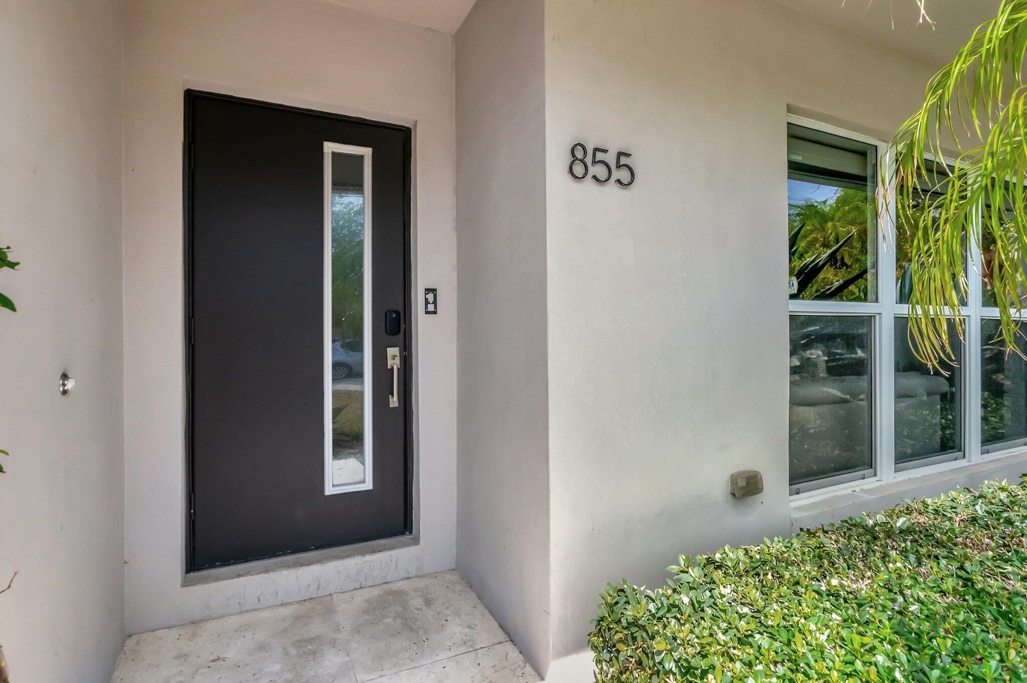 855 Berkley Street Boca Raton, FL 33487 - Photo 3 of 34 a view of front door