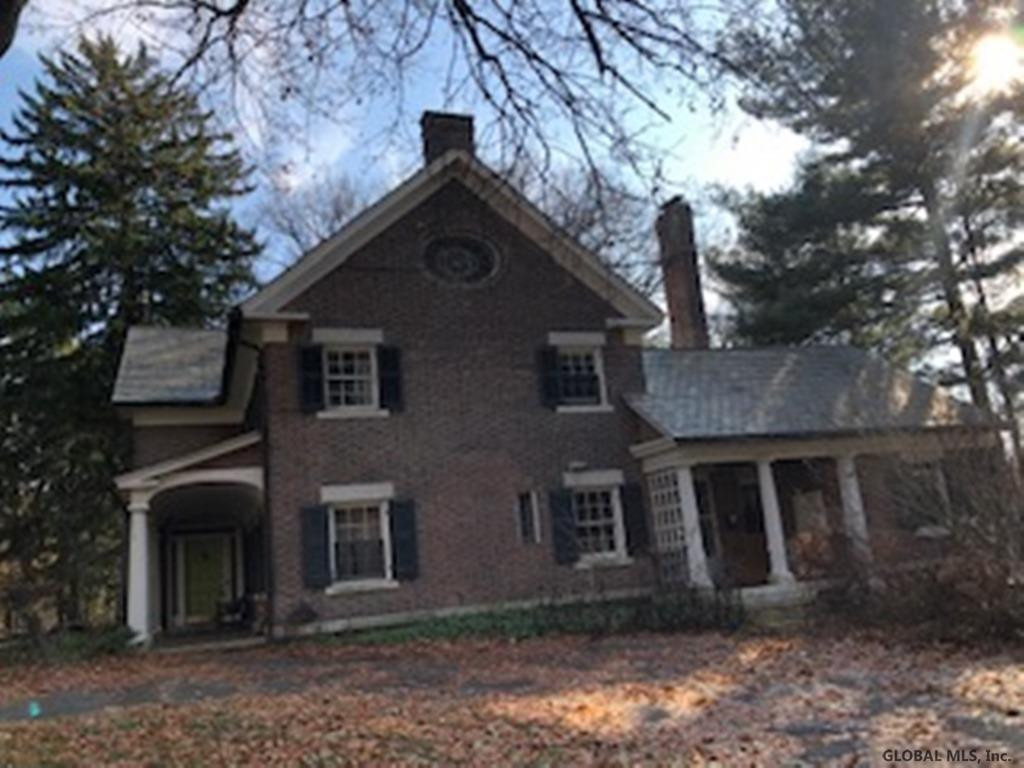 10 Westover Road Troy, NY 12180 - Photo 3 of 37 Photo 3
