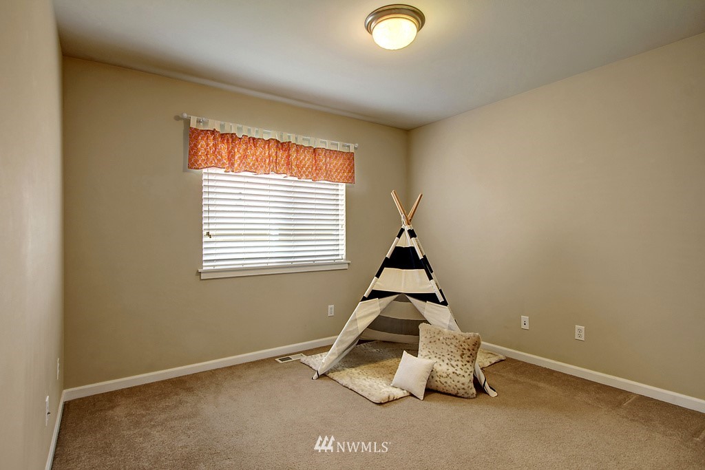 4415 216th Place Southeast Bothell, WA 98021 - Photo 17 of 20