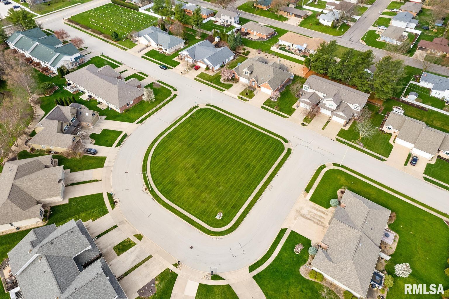 Robin Avenue Morton, IL 61550 - Photo 4 of 7