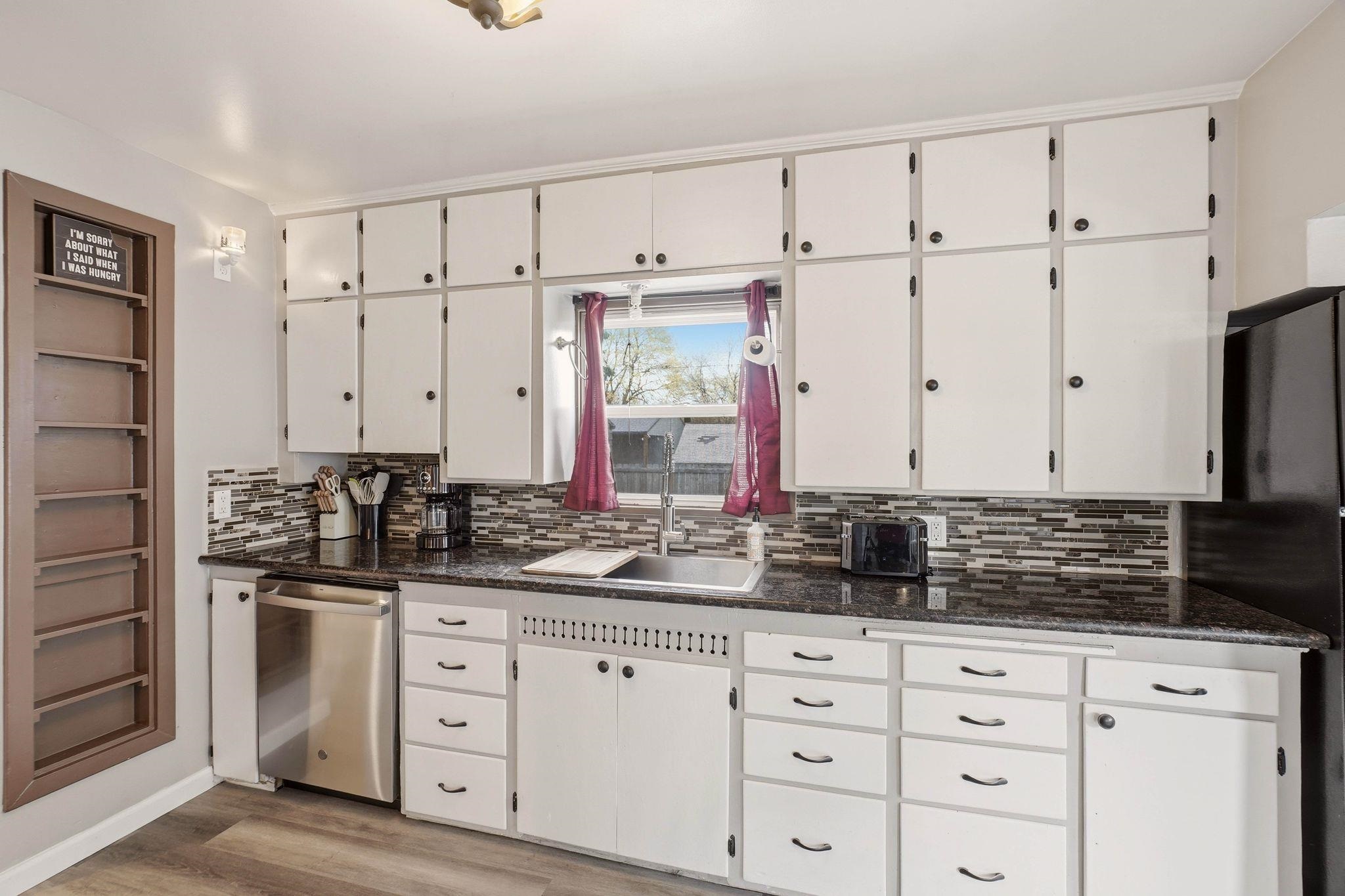 4224 North Maple Street Spokane, WA 99205 - Photo 9 of 38