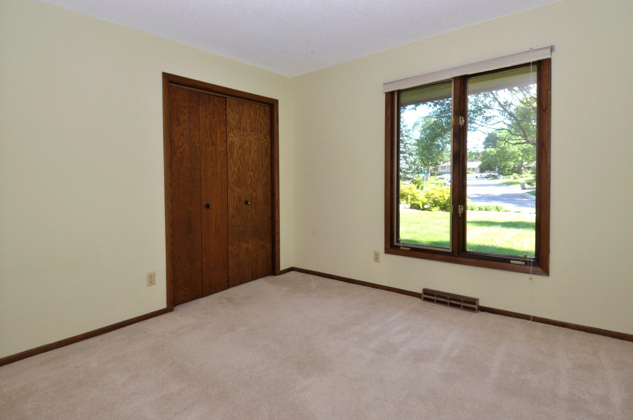 7138 Valley View Road Edina, MN 55439 - Photo 19 of 19