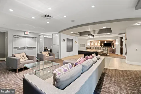 $695,000 | 525 North Fayette Street, Unit 223, Alexandria, VA 22314