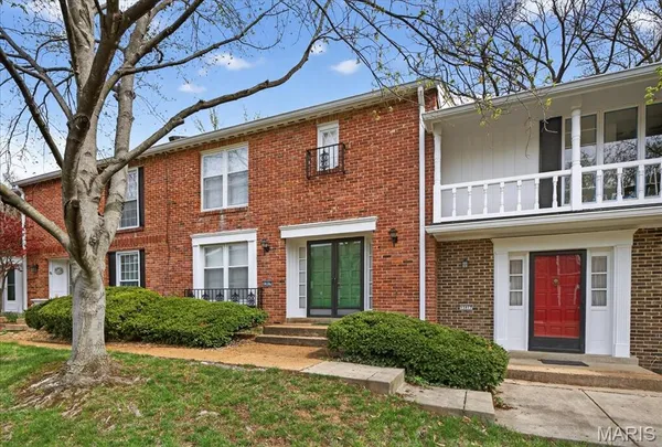 $240,000 | 13419 Forestlac Drive, Chesterfield, MO 63141