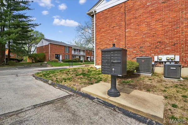 $259,000 | 13419 Forestlac Drive, Chesterfield, MO 63141
