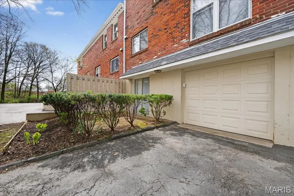 $259,000 | 13419 Forestlac Drive, Chesterfield, MO 63141