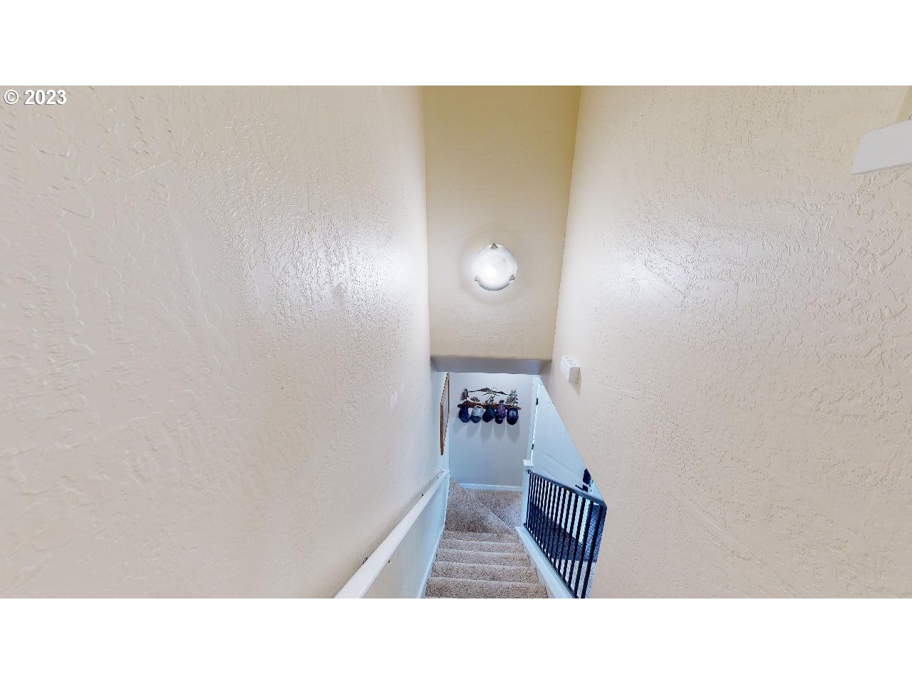 99206 Winchuck River Road Brookings, OR 97415 - Photo 15 of 30 Staircase